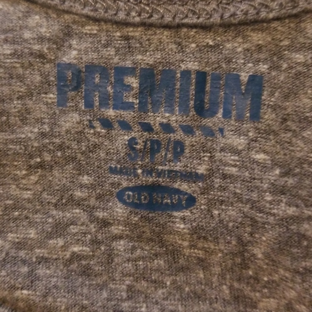Shirt - Picture 3 of 4